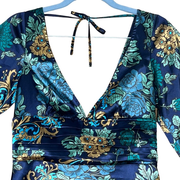 Guess Women’s Satin Look Floral Kimono Style Top S/P EUC - Picture 2 of 15